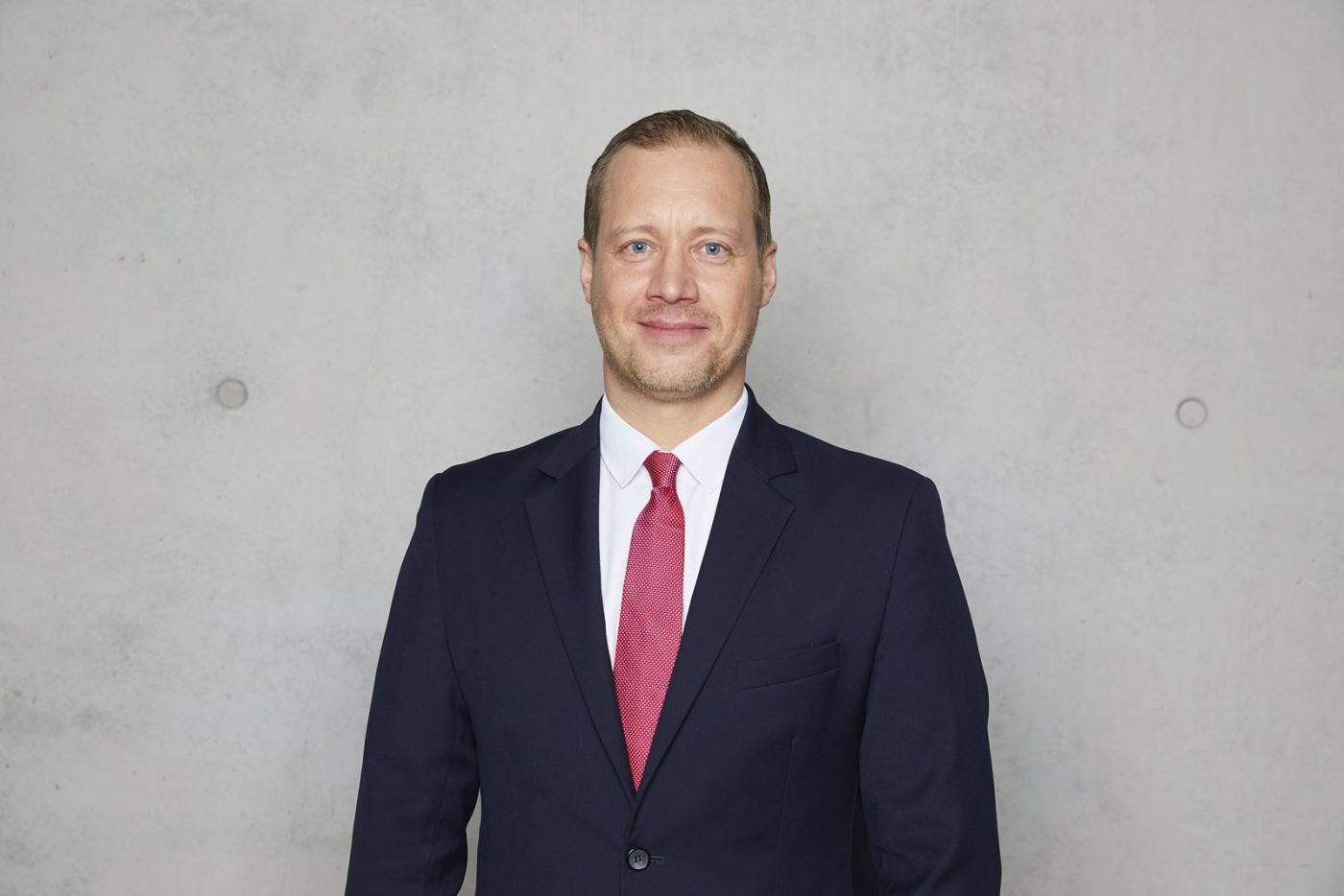 Daniel Ryfisch, Director USE, wire 