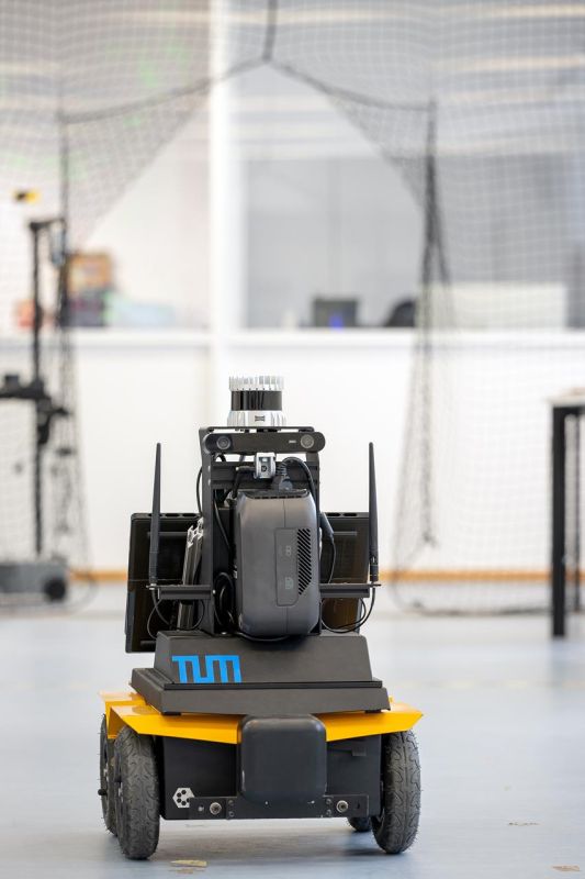 Lidar-Sensor analysiert die Umgebung und erstellt eine 360-Grad-Karte