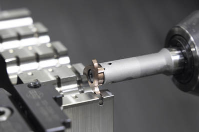 Gleichermassen ideal zur Innenbearbeitung von Bohrungen, aber auch für Aussenkonturen: Die modularen Walter Zirkularfräser.