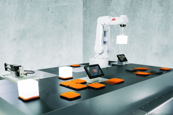 Transportsystem Acopos 6D: Magnetschwebetechnologie von B&R