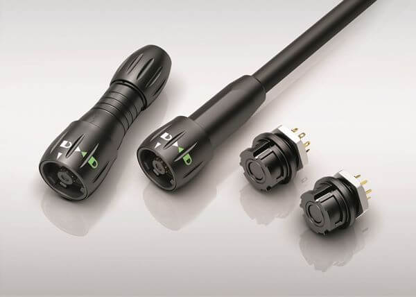 Bild 2: Not Connected Closed – die NCC-Steckverbinder der Serie 770 sind dank einer gefederten Kunststoffabdeckung auch im ungesteckten Zustand vor Partikeln und Spritzwasser geschützt. Foto: Binder