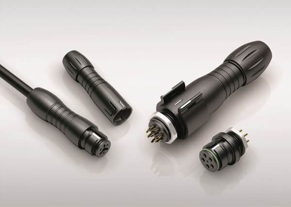 Bild 3: Miniaturisiert und nach IP67 wasserdicht: Die Serien 620 und 720 mit O-Ring an der Dosenseite und Dichtung im Klemmbereich. Foto: Binder