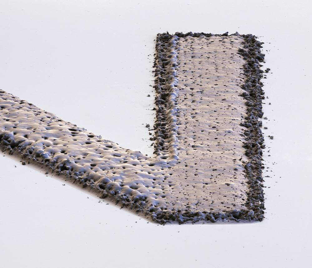 Die hohe Qualität der Laserbeschriftung der mp-LM Serie resultiert aus der Karbonisierung im Beschriftungsmaterial.