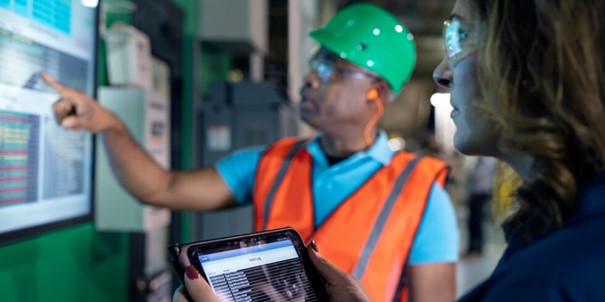 Datenerfassung und -auswertung sind wichtige Werkzeuge bei der Optimierung von Produktionsprozessen.