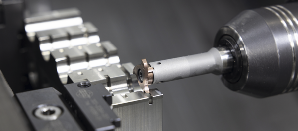 Gleichermassen ideal zur Innenbearbeitung von Bohrungen, aber auch für Aussenkonturen: Die modularen Walter Zirkularfräser.